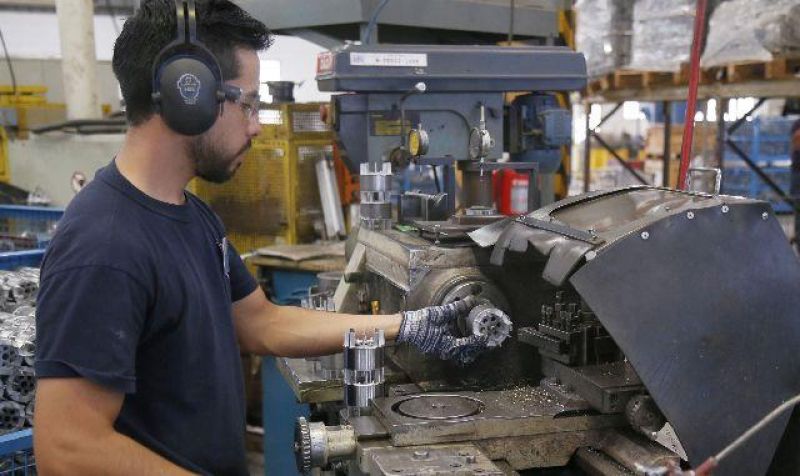  La producción de las pymes industriales cayó 3,8% en octubre