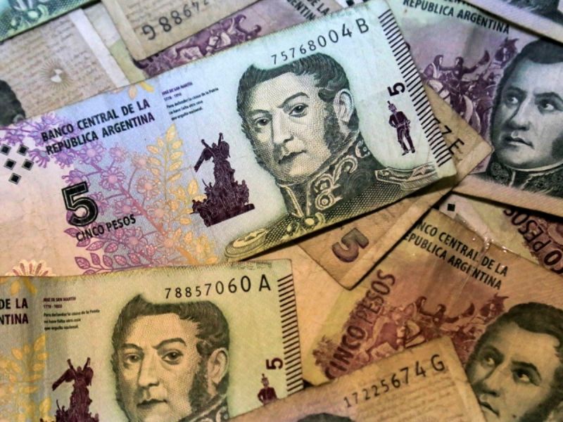 El BCRA prorrogó la recepción de los billetes de 5 pesos