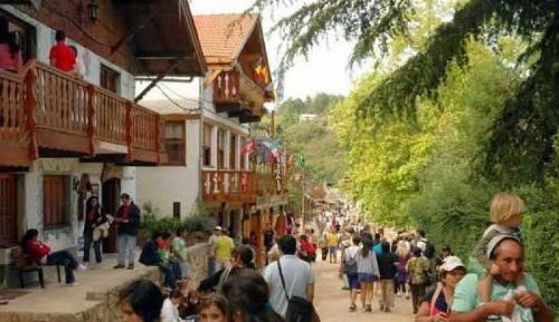 Fin de semana XL: viajaron 1,3 millones de turistas y gastaron $47.433 millones