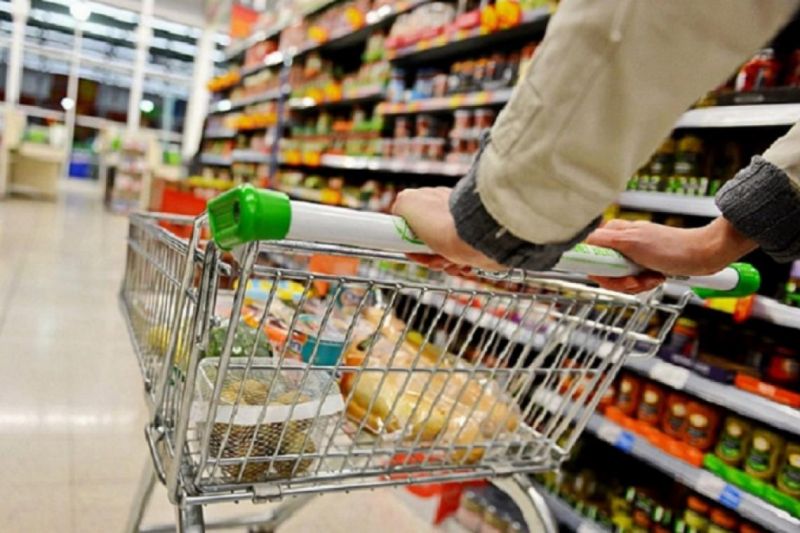 Las ventas en supermercados crecieron 2,6% en diciembre